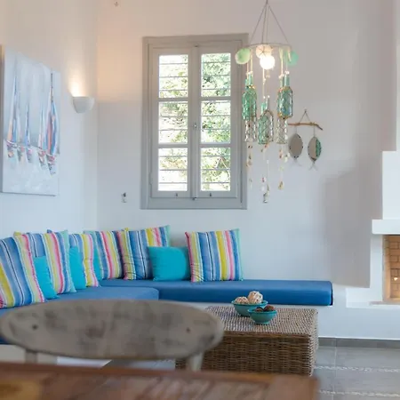 White House * Faros (Sifnos)