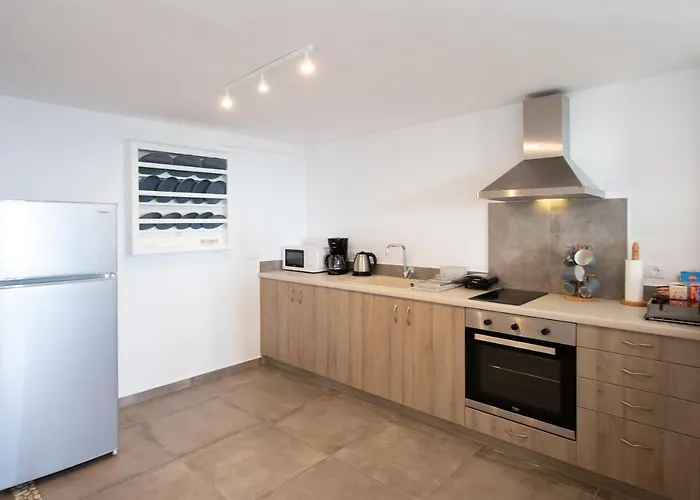 Dom wakacyjny White House Faros